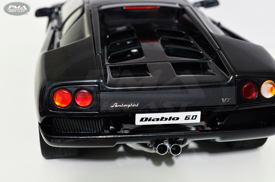  2000  LAMBORGHINI DIABLO VT 6.0 1:18